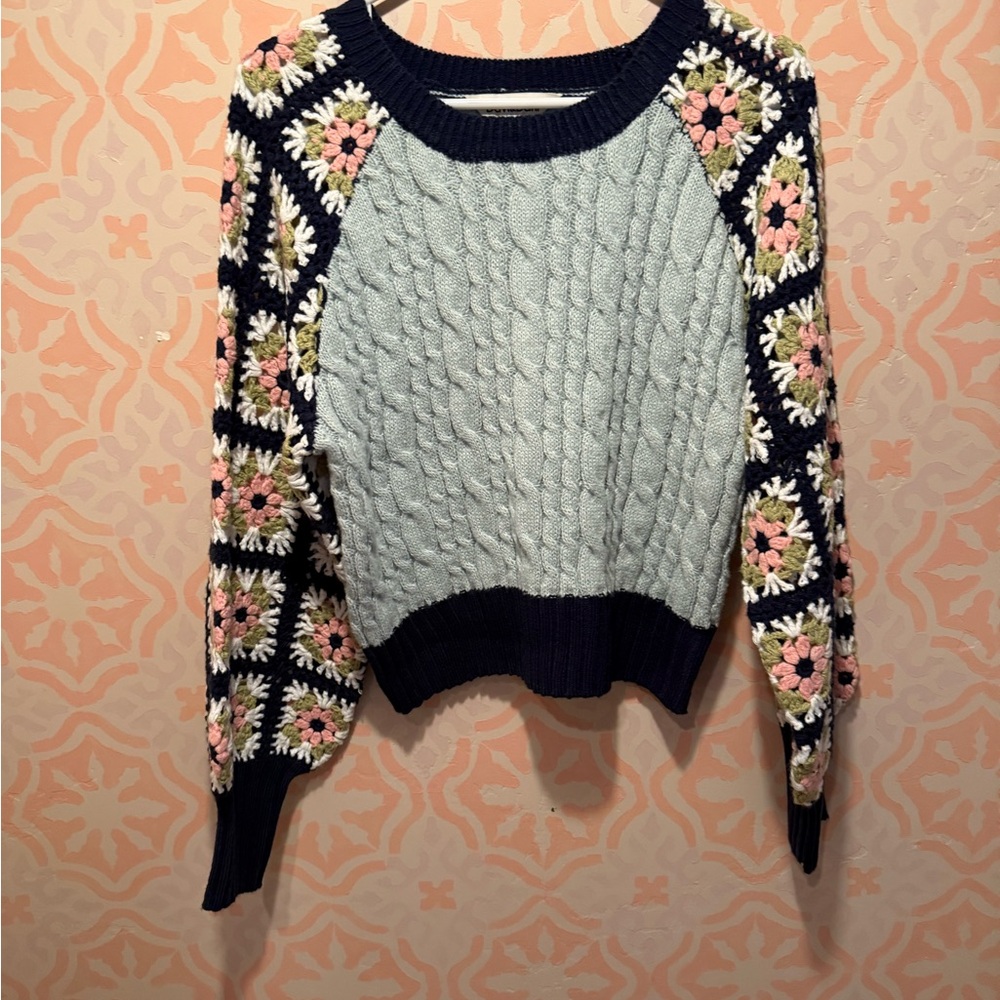 DAVI & DANI Cable Knit Pullover with Crochet Floral Sleeves - Light Blue & Navy